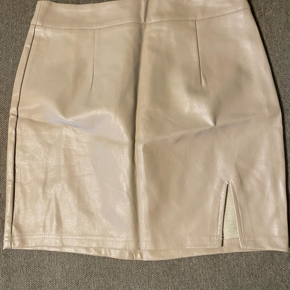 Never worn from Lulu’s